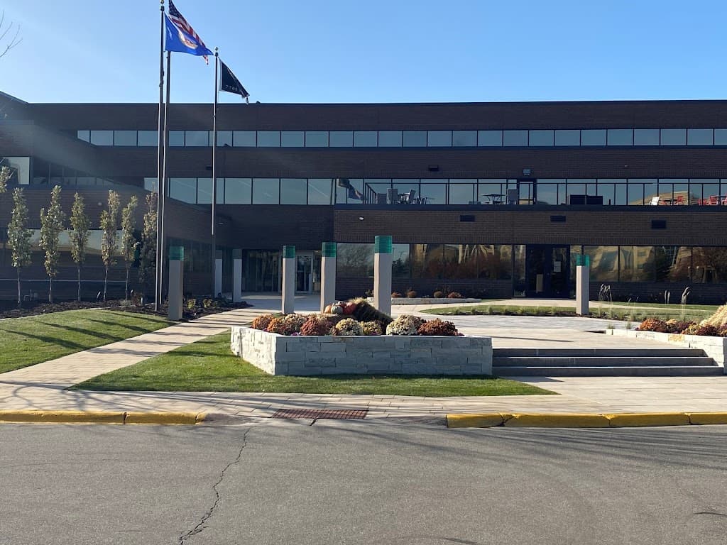 iSpine Clinics photo 1