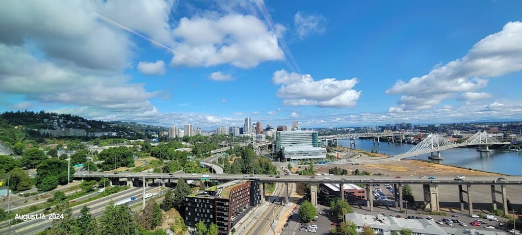 OHSU Comprehensive Pain Center, South Waterfront photo 2