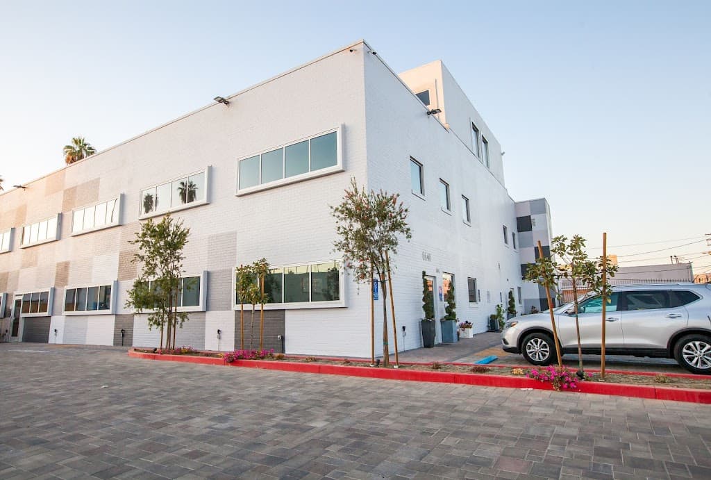 California Back & Pain Specialists: Vikram Singh, M.D. photo 2