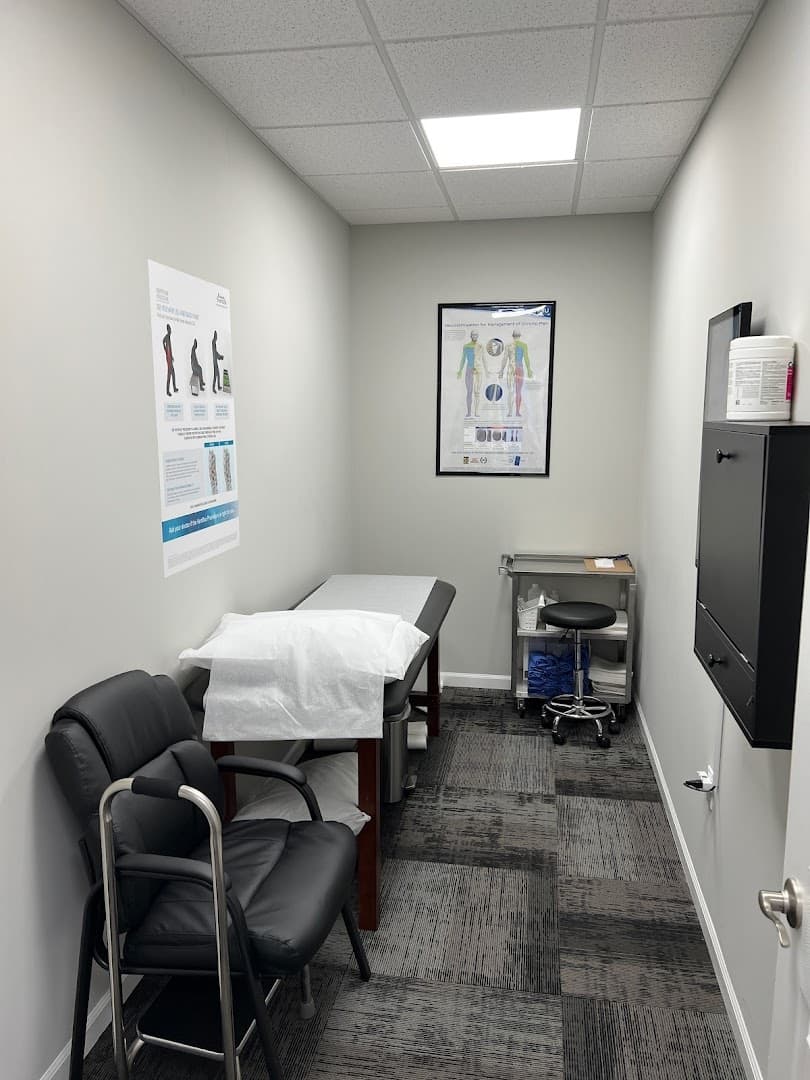 Macomb Pain Management photo 2