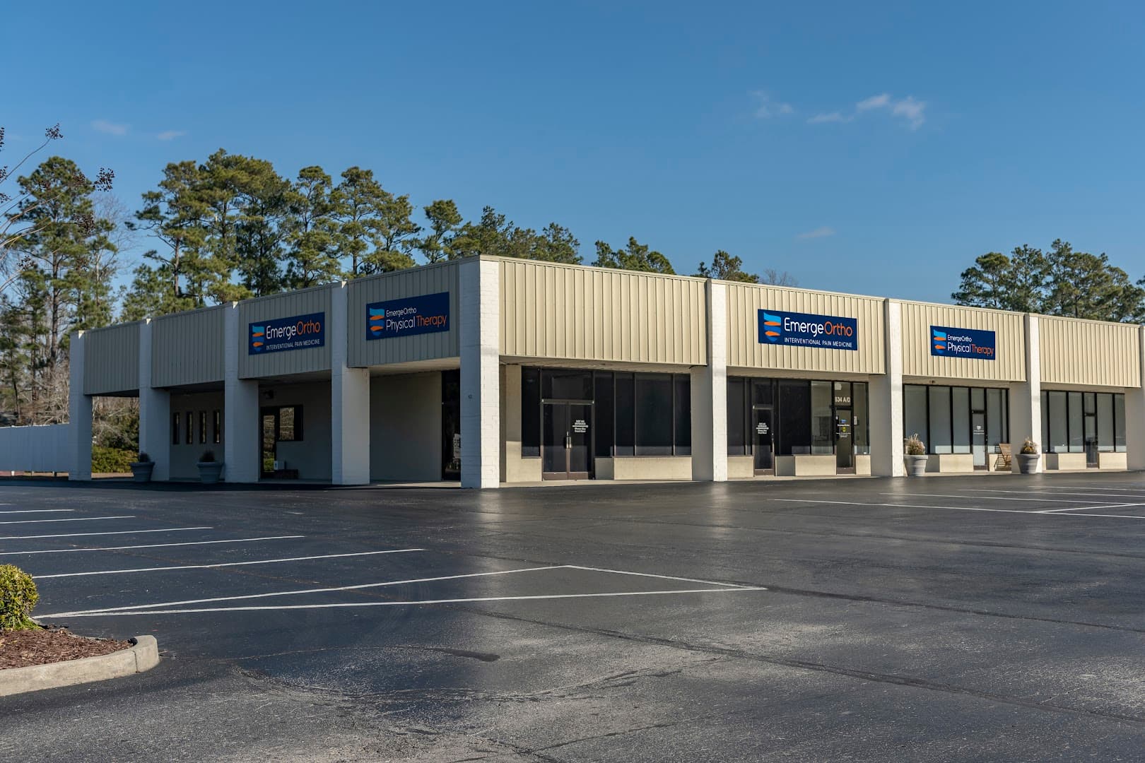 Garlon L. Campbell, MD photo 2