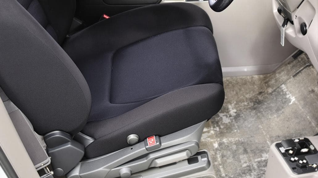 prevent knee pain driving