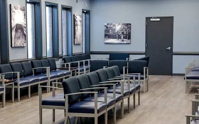 Commonwealth Pain and Spine