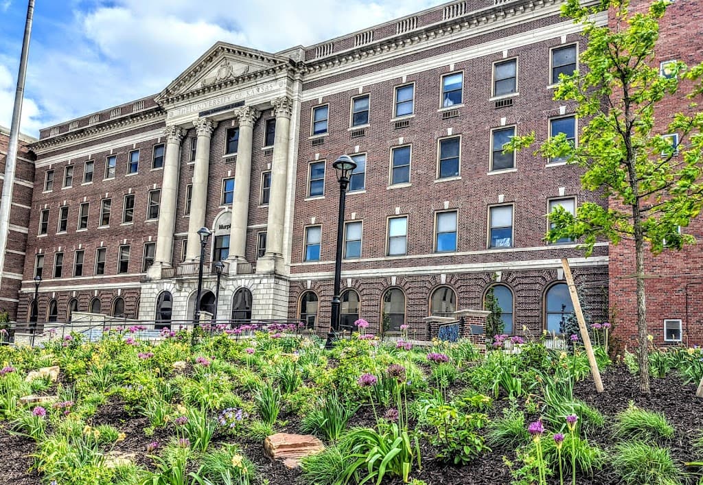 Dr. Smith C. Manion, MD